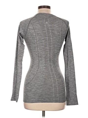 Lululemon Athletica Long Sleeve T-Shirt (view 2)