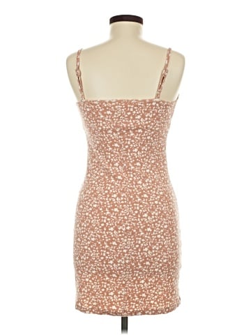Old Navy Casual Dress (view 2)