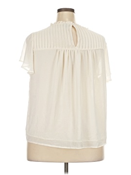Torrid Short Sleeve T-Shirt (view 2)