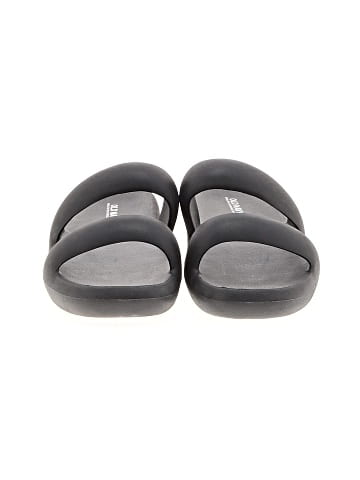 Old Navy Sandals (view 2)