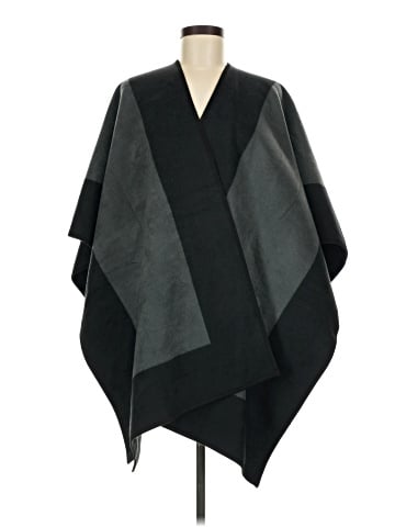 Woolrich Poncho (view 1)