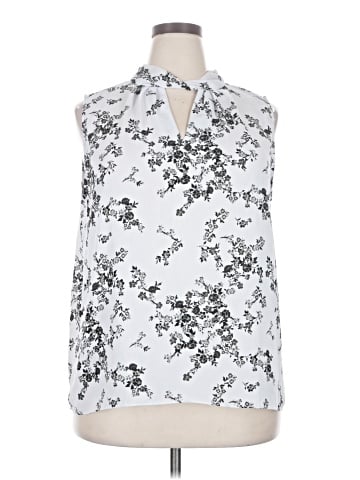 Elle Sleeveless Blouse (view 1)