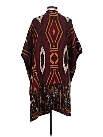 Pull&Bear Poncho (view 2)