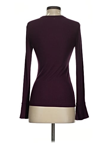 GOLDIE Long Sleeve T-Shirt (view 2)