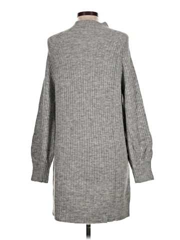Olivia Grey Turtleneck Sweater (view 2)