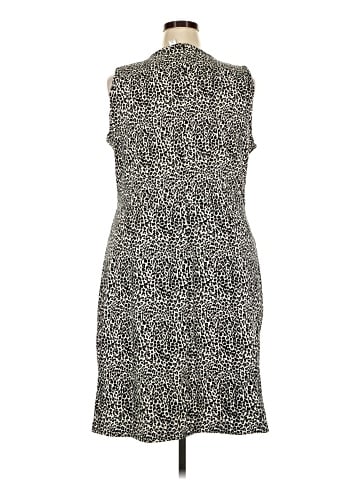 Old Navy Casual Dress (view 2)