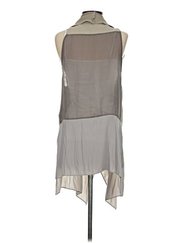 Lola & Sophie Vest (view 2)