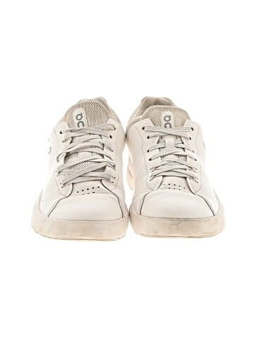 On Cloud Sneakers (view 2)