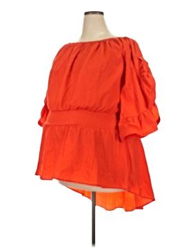 Two Hearts Maternity 3/4 Sleeve Blouse (view 1)