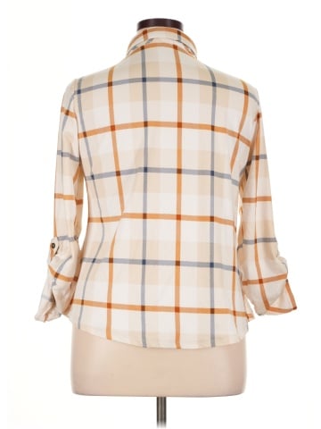 No Comment 3/4 Sleeve Button-Down Shirt (view 2)