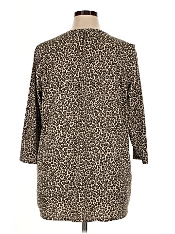 Carolina Belle 3/4 Sleeve Blouse (view 2)