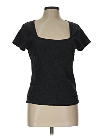 Old Navy Short Sleeve T-Shirt (view 1)