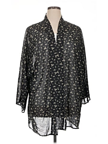wonderly 3/4 Sleeve Blouse (view 1)