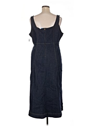 Old Navy Casual Dress (view 2)