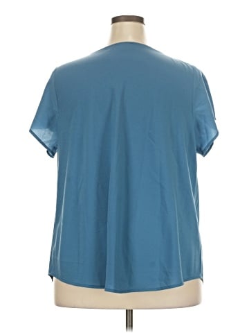 Universal Standard Short Sleeve Blouse (view 2)