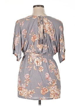 Jessica Simpson Short Sleeve T-Shirt (view 2)