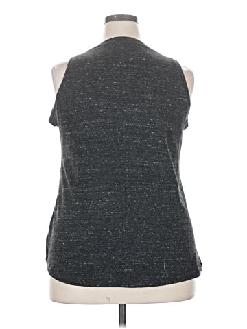 Danskin Sleeveless T-Shirt (view 2)