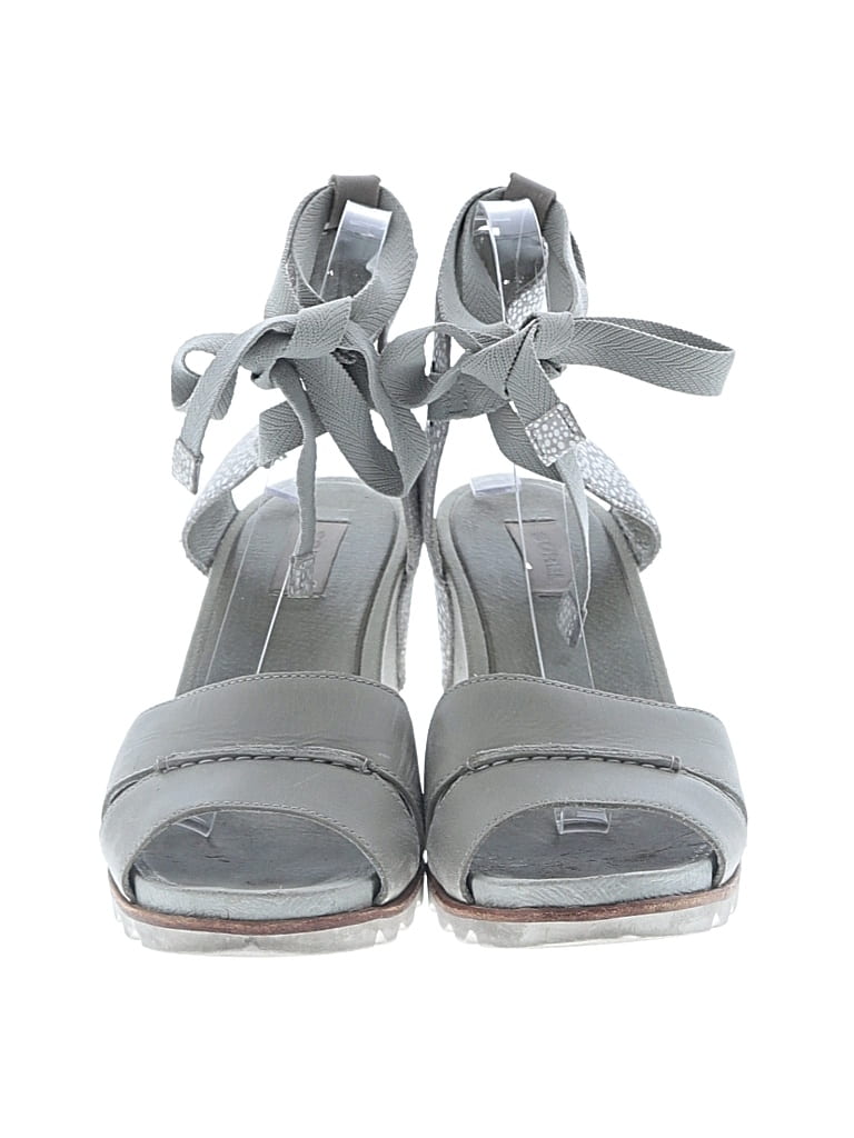 Pre-owned Sorel Wedges In Gray