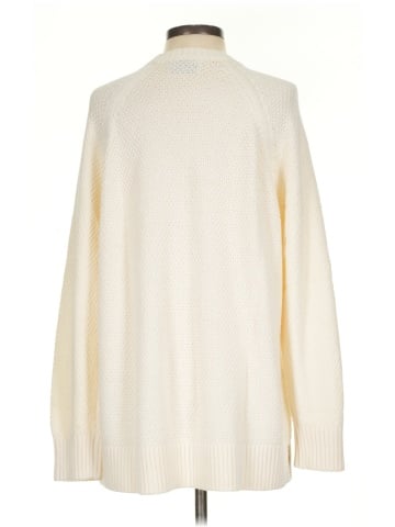 Old Navy Pullover Sweater (view 2)
