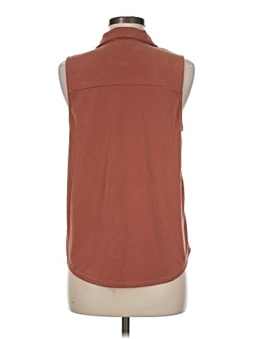 Green Envelope Sleeveless Button-Down Shirt (view 2)