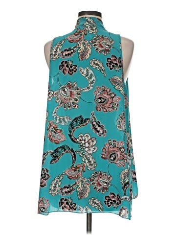 Neiman Marcus Sleeveless Blouse (view 2)