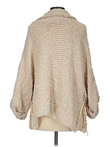 Pol Poncho (view 2)