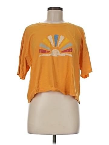 Xirena Short Sleeve T-Shirt (view 1)