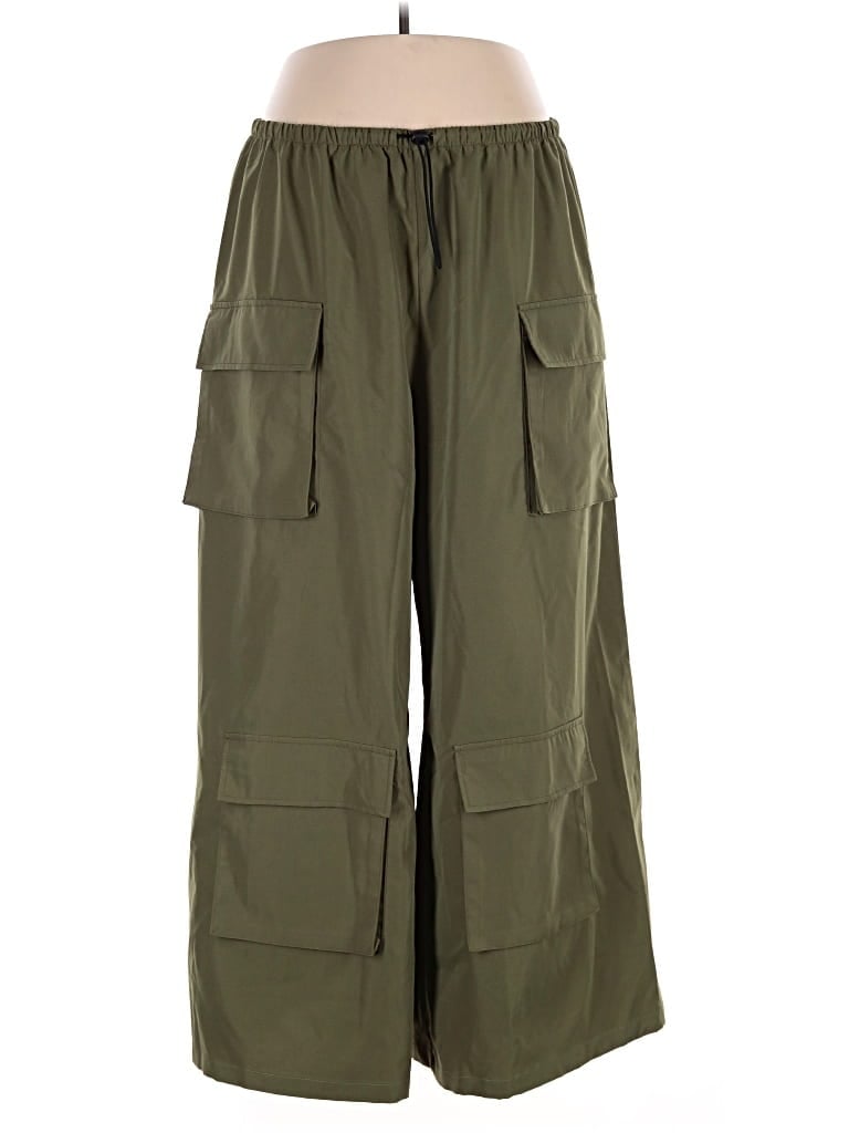 Pre-owned Shein Curve Cargo Pants In Green