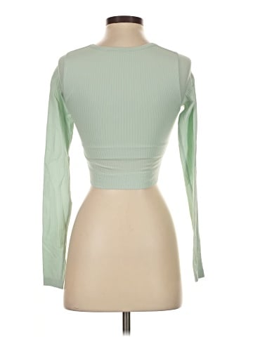 Lululemon Athletica Long Sleeve T-Shirt (view 2)