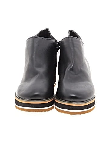 Unbranded Wedges (view 2)