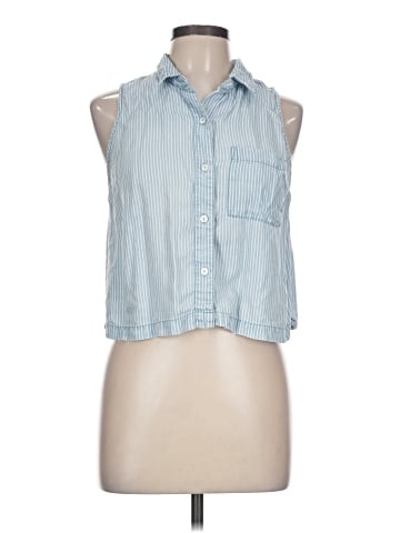 Forever 21 Sleeveless Button-Down Shirt (view 1)