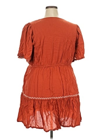 Old Navy Casual Dress (view 2)