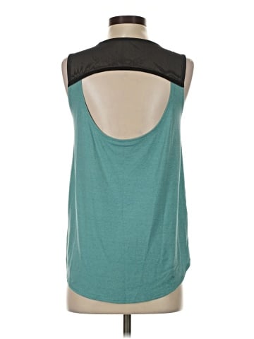 The North Face Sleeveless T-Shirt (view 2)