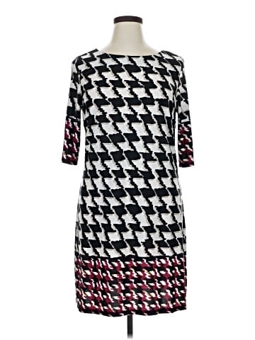Sandra Darren Casual Dress (view 1)