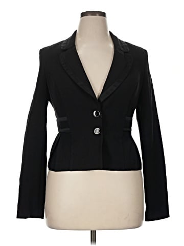 Iz Byer Blazer (view 1)