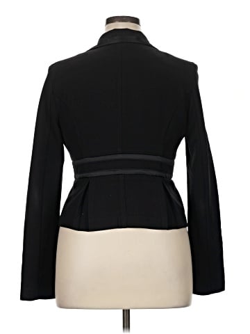 Iz Byer Blazer (view 2)