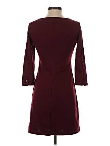 Old Navy Casual Dress (view 2)