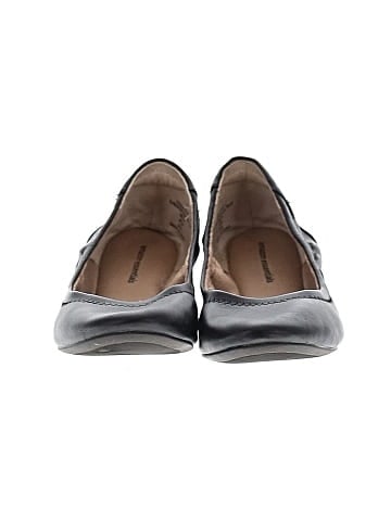 Amazon Essentials Flats (view 2)