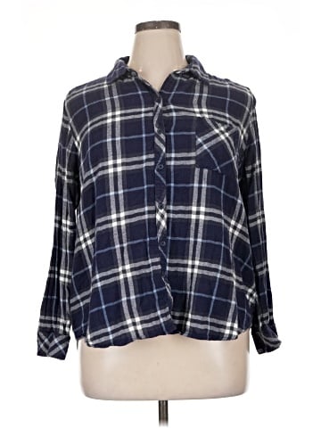 Well Worn 3/4 Sleeve Button-Down Shirt (view 1)