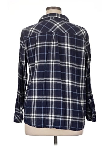 Well Worn 3/4 Sleeve Button-Down Shirt (view 2)