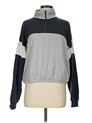 American Eagle Outfitters Pullover Sweater (view 1)