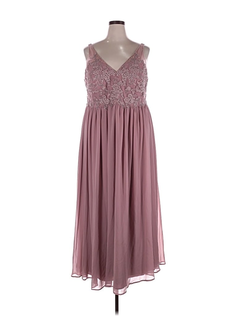 Azazie Cocktail Dress - Bridesmaid: Burgundy Dresses - Used - Size 22