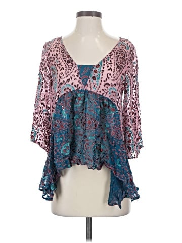 Floreat 3/4 Sleeve Blouse (view 1)