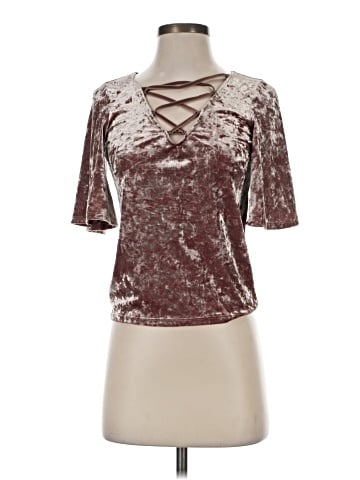 American Eagle Outfitters Short Sleeve Top (view 1)