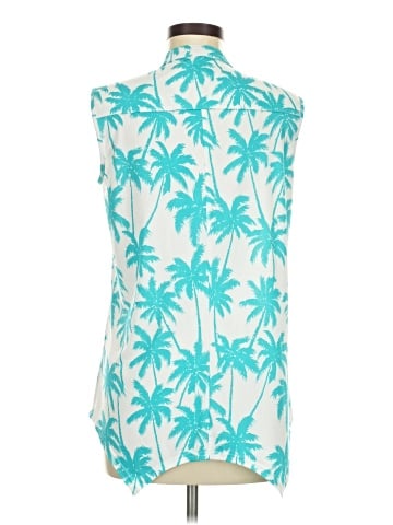 Southern Lady Sleeveless Button-Down Shirt (view 2)