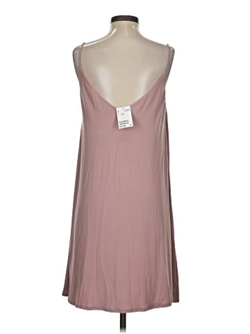 H&M Casual Dress (view 2)