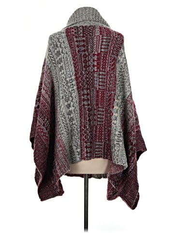 Sisters Poncho (view 2)