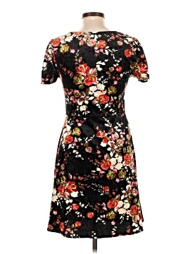 Urban Outfitters Casual Dress (view 2)
