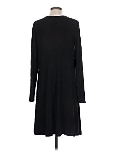 Old Navy Casual Dress (view 2)
