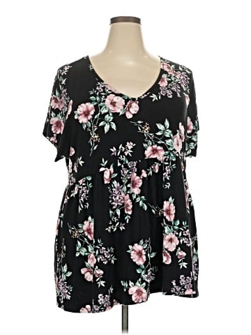 Torrid Short Sleeve T-Shirt (view 1)